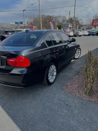 2011 BMW 3 Series photo 6