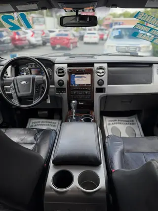 2012 Ford F-150 Lariat photo 18
