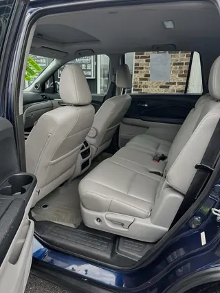 2016 Honda Pilot EX-L photo 10