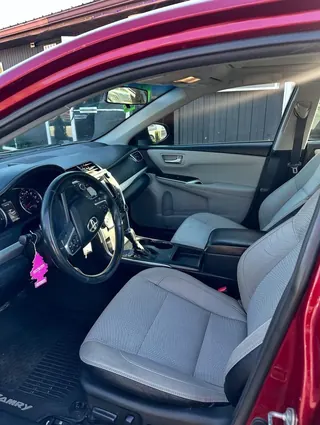 2017 Toyota Camry SE photo 7