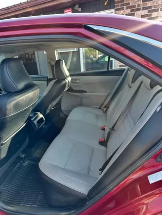 2017 Toyota Camry SE photo 8