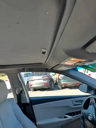 2017 Toyota Camry SE photo 11