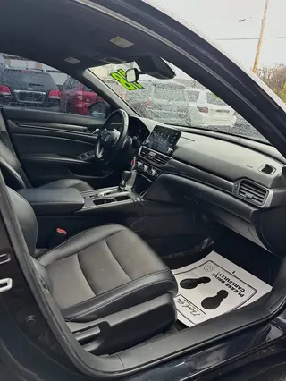 2018 Honda Accord Sport photo 8