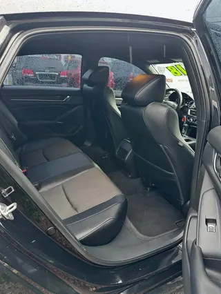 2018 Honda Accord Sport photo 9