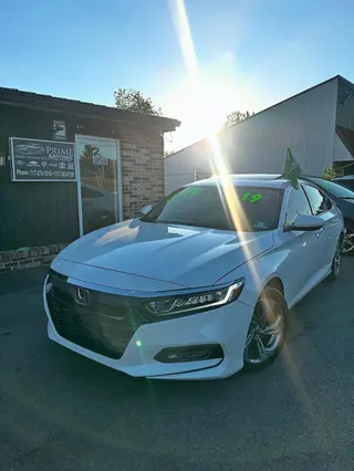 2019 Honda Accord EX photo 2