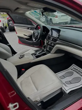 2020 Honda Accord LX photo 9
