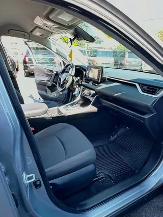 2022 Toyota RAV4 LE photo 14
