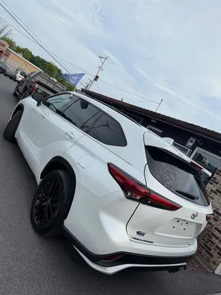 2023 Toyota Highlander XSE photo 5