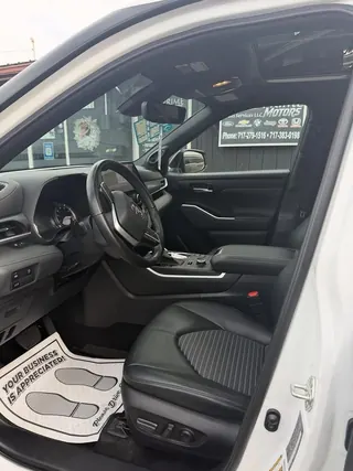 2023 Toyota Highlander XSE photo 9