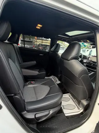 2023 Toyota Highlander XSE photo 10