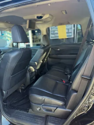 2019 Honda Pilot TOURING photo 7