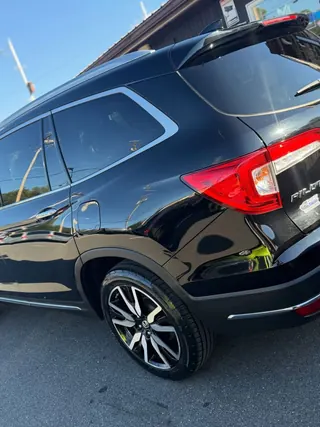 2019 Honda Pilot TOURING photo 5